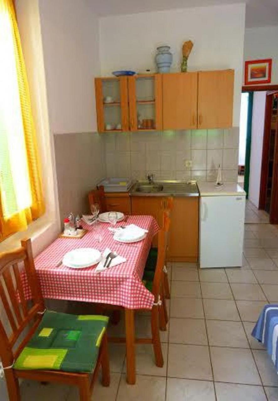Holiday Home Villa Jadran - 10 M From Beach Preko Buitenkant foto